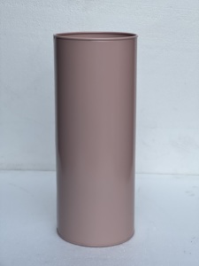 Porte-parapluie en fer galvanisé durable et élégant en brun pastel fabriqué à la main pour la décoration intérieure. - Product Image 3