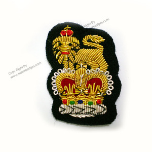 Insignes brodés à la main emblèmes insignes de blazer rangs personnalisés insignes de broderie à la main en fil de fer - Product Image 3