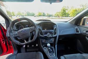 รถฟอร์ด โฟกัส อาร์เอส ปี 2018 มือสอง สภาพดี - Product Image 3