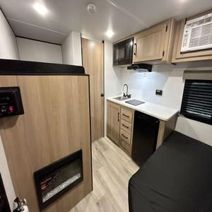 Nouveau K-e-y-s-t-o-n-e C-o-l-e-m-a-n 1-3-B 2026 à vendre - Product Image 1