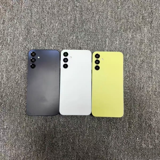 Wholesale Low-priced Original Sams A15 Unlocked 5G Smartphones.