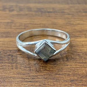 <b>Labradorite</b> Moissanite <b>Ring</b> 2.2 Grams Elegant and Unique Jewelry Piece - Product Image 1