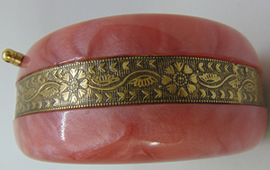 Hot product <b>pink</b> Resin Acrylic Round Box Clutch & <b>Purse</b> Handmade <b>Pink</b> Vintage Clutch Bag - Product Image 2