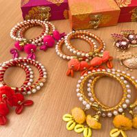 Nouveauté, coffret cadeau de mariage de style indien fait à la main, comprenant une boîte en MDF imprimée avec un bracelet et des boucles d'oreilles pour cadeaux