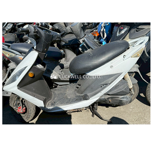 รถสกู๊ตเตอร์ SYM R1 สีขาว 125 ซีซี เกียร์ออโต้ สำหรับการเดินทางในเมือง - Product Image 4