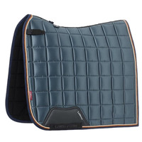 Tapis de selle Show Jumping Close Contact Tapis de selle carré Nouveau design 2025 Produits pour chevaux Produits pour chevaux