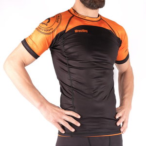 T-shirt de sport à séchage rapide à manches courtes de chemise de compression de sublimation pour hommes, ajustement extensible personnalisé | Rashguard personnalisé d'impression OEM - Product Image 2