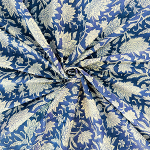 Tela de algodón estampada a mano India orgánica diseño estampado a mano tradicional telas de algodón vendidas - Product Image 1