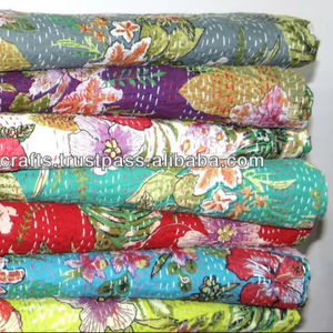 Vintage hecho a mano Diseño Floral Algodón Sari Kantha Throw - Product Image 2
