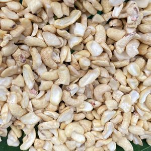 เม็ดมะม่วงหิมพานต์แบบดิบจากโรงงานซันทิโกะในเวียดนาม W450 W180ระยะเวลาในการขายสั้น - Product Image 1