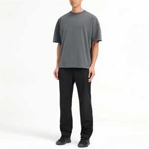 T-shirt délavé à l'acide pour hommes Service OEM Vêtements décontractés Design vierge Manches courtes Coupe ample Col O Facile à porter - Product Image 5