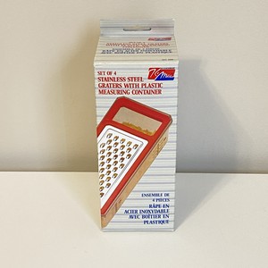 Nouvel ensemble d'ustensiles de cuisine vintage Ki Mee avec 4 râpes en acier inoxydable et récipient de mesure - Product Image 1