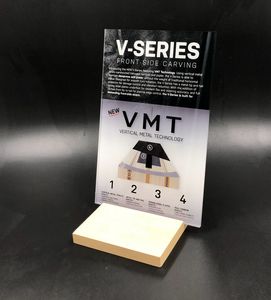 Acrílico Premium para tablero con base de madera rústica Exhibición minorista de lujo moderna para centros comerciales - Product Image 3