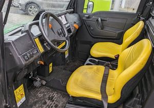 Vehículo Utilitario John Deere Gator XUV835M Usado en Buen Estado, Gasolina, en Venta, Conducción Suave, Motor Potente, Ideal para Obras y Terrenos - Product Image 3