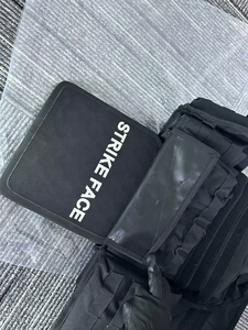 Gilet pare-balles tactique en Oxford 900D avec système Molle et poches latérales pour activités de plein air - Product Image 2