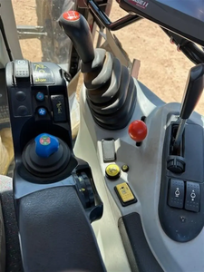 รถแทรกเตอร์ Massey Ferguson 6495 รุ่น MF 6495 คุณสมบัติพิเศษ รถแทรกเตอร์สำหรับงานหนัก รถแทรกเตอร์การเกษตร 180 แรงม้า ขาย - Product Image 5