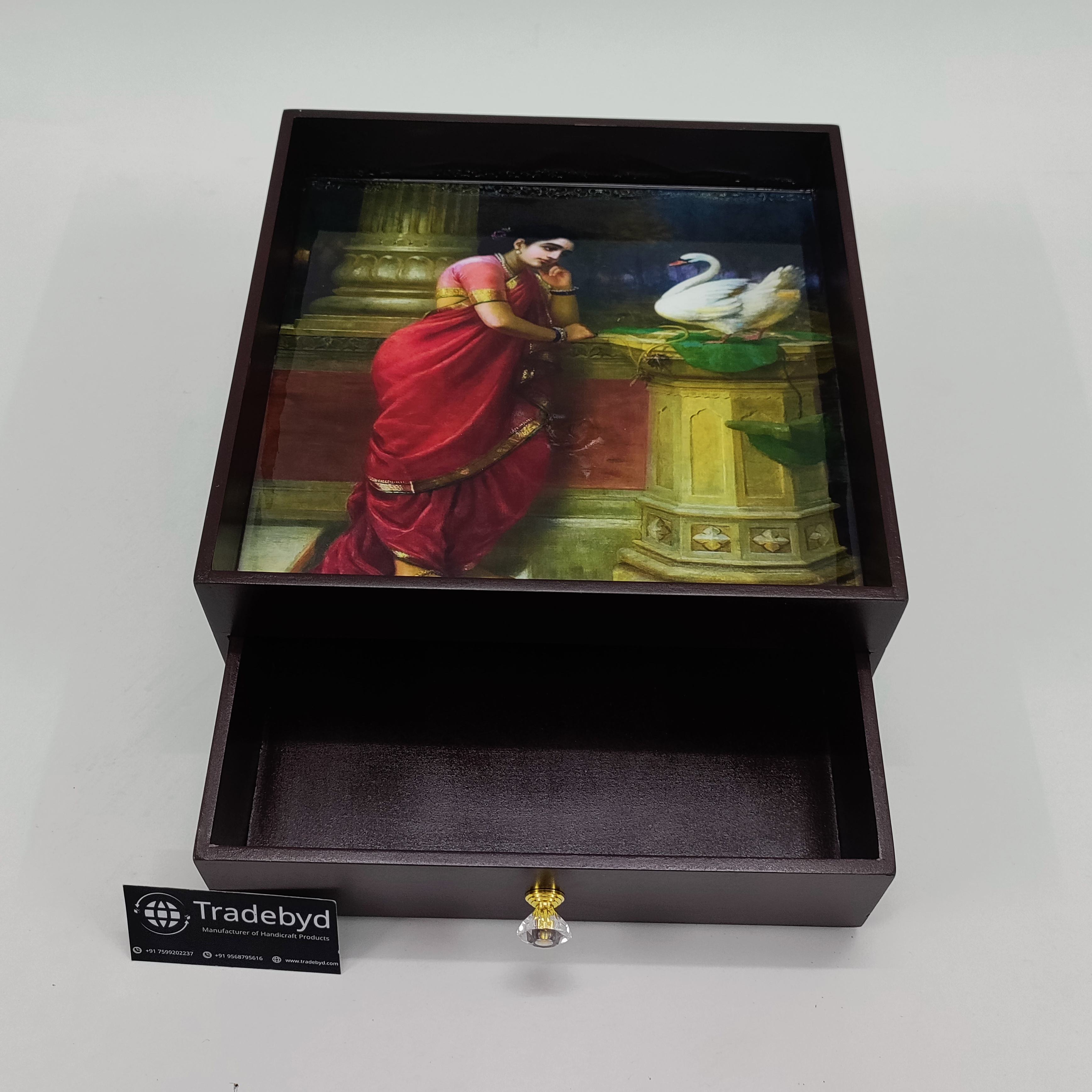 Available in different Color