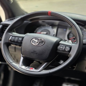 Toyota Hilux GR-Sports 2024 en Alta Demanda - Product Image 1