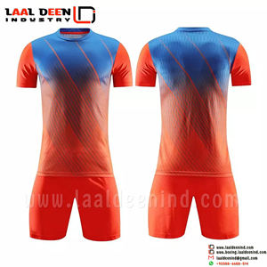 ชุดเสื้อฟุตบอลผู้ใหญ่แบบออกแบบเอง บริการ OEM ชื่อทีมตามสั่ง เสื้อฟุตบอลผลิตในปากีสถาน คุณภาพสูง ราคาถูก - Product Image 4