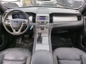 Ford Taurus SEL 2016 - Product Image 6