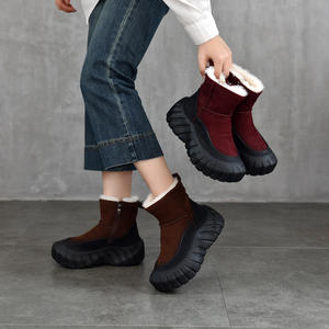 รองเท้าบูทผู้หญิงสูงถึงเข่าสำหรับแฟชั่นฤดูหนาว รองเท้าบูทหนังเหนือเข่าส้นหนาสำหรับงานปาร์ตี้ สำนักงาน และสวมใส่ลำลอง - Product Image 3