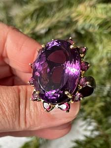 Enorme anillo de granate de rodolita de amatista púrpura ovalada de 45 quilates, chapado en oro negro, joyería llamativa de cóctel de lujo grande - Product Image 4
