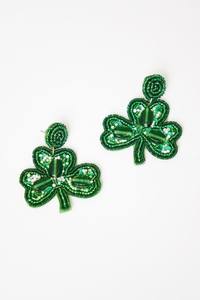Boucles d'oreilles trèfle faites à la main pour la Saint-Patrick Boucles d'oreilles à paillettes en perles de rocaille de l'Inde Boucles d'oreilles faites à la main pour femmes - Product Image 3