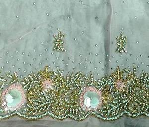 Costumes de fête brodés à la main non cousus de créateur moderne pour femmes fêtes de style traditionnel indien tendance - Product Image 2