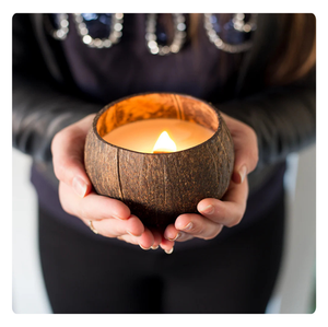 Vela de aromaterapia de coco con aroma tropical orgánico - Product Image 1