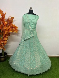 ชุด lehenga เจ้าสาวทำด้วยมือพร้อมการปักที่ละเอียด choli dupatta 3 M ที่มีไหวพริบทำในอินเดียชุดแต่งงานชาติพันธุ์สำหรับผู้ค้าปลีก - Product Image 5