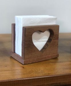 Porte-mouchoirs en bois rustique compact pour la table d'étude gardant le bureau propre organisé et visuellement attrayant tout au long - Product Image 1