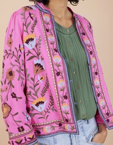 Chaquetas de gitana bordadas Suzani de talla grande Boho Chic, hechas a mano en la India con forro de viscosa de algodón transpirable a rayas con cuentas - Product Image 4