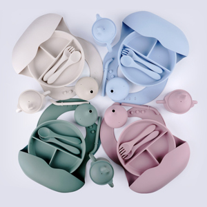 Vendita calda in Silicone per bambini stoviglie 5 in 1 <span class=keywords><strong>Set</strong></span> 100% per uso alimentare BPA Free per l'alimentazione del bambino in Silicone stoviglie <span class=keywords><strong>Set</strong></span> di posate - Product Image 3