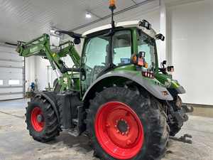 Tractor agrícola Fendt 933 Vario 4WD bastante usado similar a Fendt 1050 Vario - Product Image 3