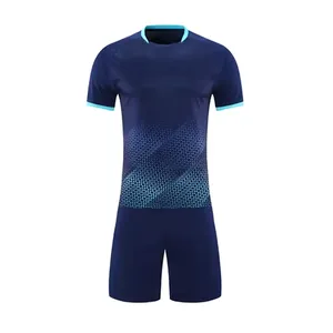 OEM il tuo Logo di marca da uomo che si allena per Outdoor abbigliamento sportivo produttori di uniformi da calcio progetta uniformi da calcio per adulti e giovani.