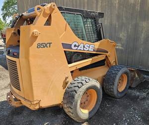 รถตักล้อยางรุ่น 1999 Case 85XT: รถตักขนาดกะทัดรัดที่ได้รับการพิสูจน์แล้ว ให้ประสิทธิภาพการทำงานที่เชื่อถือได้ในทุกวัน - Product Image 4