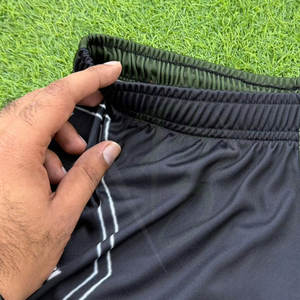 Shorts de football personnalisés en gros avec impression par sublimation, logo, poche, entraînement, chasse, football, jeunes, hommes, femmes - Product Image 4