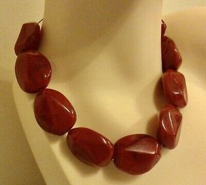 Dainty Resin Pendant Necklace for Bridesmaids Gifts - Product Image 4