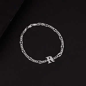 Breloque personnalisée en argent avec initiale pour bracelet, un cadeau élégant et significatif pour lui - Product Image 4