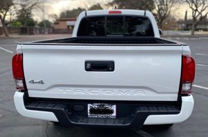 2023มือสอง Toyota taccoma SR 4x4 2 7L 4สูบ4WD - Product Image 4