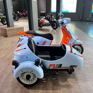 รถสามล้อแบบใหม่ ปี 2026 ทันสมัย ขนาดเล็ก แบบมีไซด์คาร์ 3 ที่นั่ง - Product Image 1