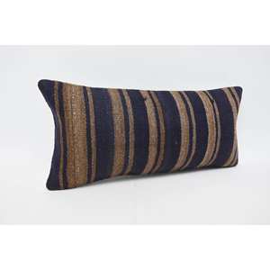 Tapis en laine Kilim beige à rayures subtiles Oreiller décoratif de 12x24 pouces tissé avec un motif vintage - Product Image 3