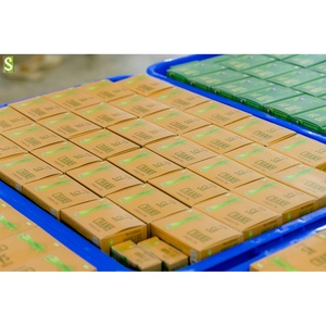 Savon naturel à base de plantes au curcuma et à la citronnelle, barre de soins de la peau biologique faite à la main OEM ODM - Product Image 3