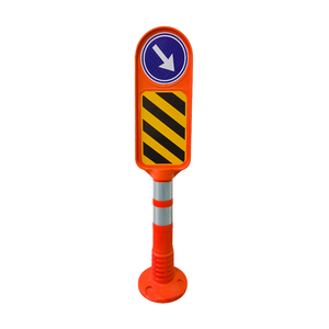 Panneau signalétique extérieur flexible en PVC orange avec motif triangulaire - Product Image 1