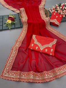 Saree en fausse georgette de haute qualité avec belle conception broderie séquence dentelle travail pour tenue de fête disponible pour la vente en gros - Product Image 4