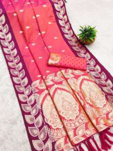 Saree en soie Banarasi fait à la main avec Zari et Meenakari Belle Pallu avec bordure et glands Parfait pour les occasions spéciales - Product Image 5