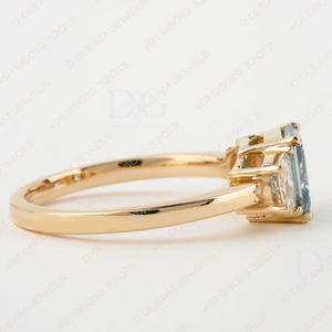 Anillo de Compromiso con Diamante Cultivado en Laboratorio de Corte Radiante Cuadrado de Color Azul de 1.40 TCW, Anillo de Promesa con Piedra Lateral de Media Luna, Regalo - Product Image 3