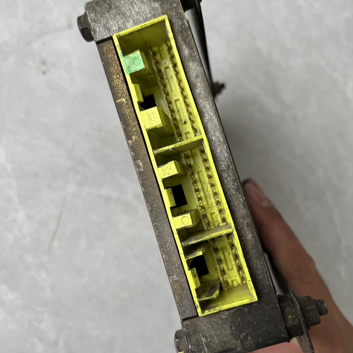 HINO PROFIA TRUCK K13D ENGINE ECU ECM CONT UNIT / 89560-2541A