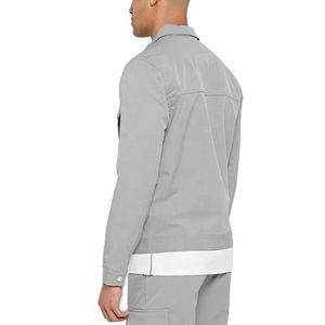 Bomber décontracté imprimé de logo personnalisé recouvert de boutons veste tricotée en polyester et coton pour hommes pour l'extérieur printemps automne vestes pour hommes - Product Image 4