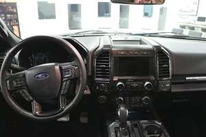 F-150 Sedán 2023 con Tracción en las Cuatro Ruedas, Control de Crucero Adaptativo, Neumáticos R17, Asientos de Cuero, Techo Panorámico y Luces LED - Product Image 3